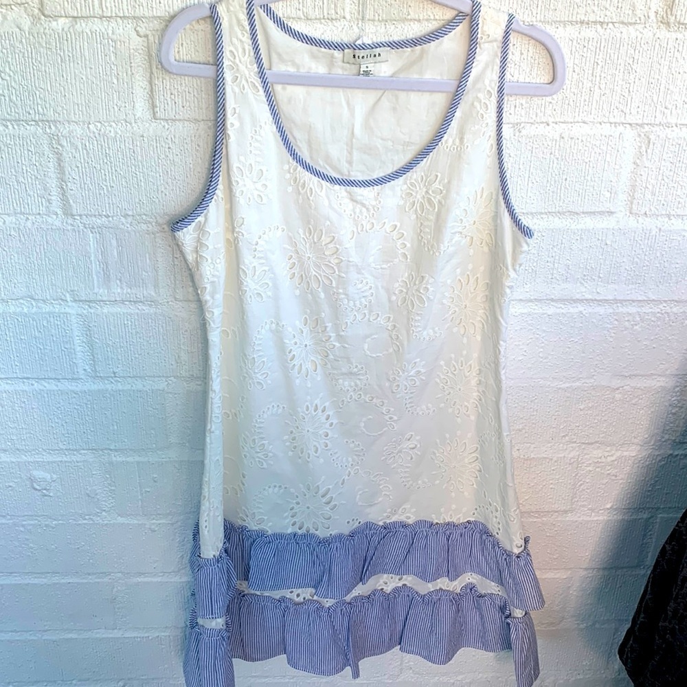 Stellah White Embroidered Eyelet Ruffle Sleeveless Dress size Small